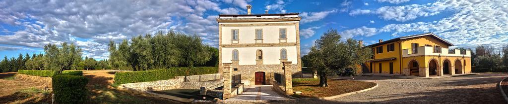 Il Casino Di Remartello Vila Loreto Aprutino Exterior foto