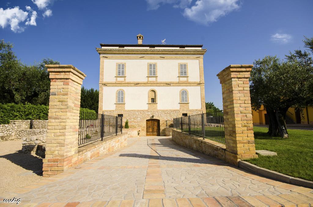 Il Casino Di Remartello Vila Loreto Aprutino Exterior foto